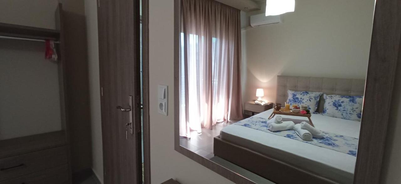Aretousa - Center Luxury Suites 1 Nea Peramos  Ngoại thất bức ảnh