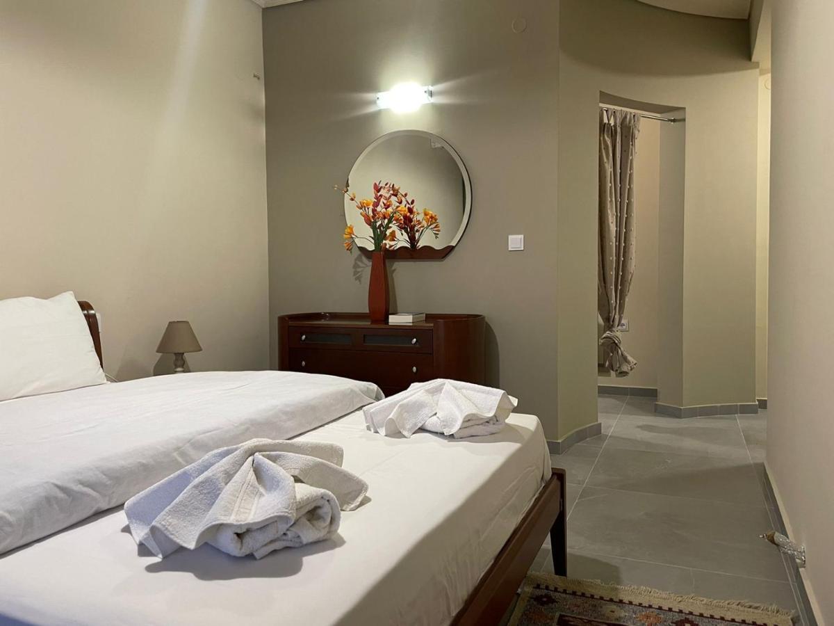 Aretousa - Center Luxury Suites 1 Nea Peramos  Ngoại thất bức ảnh
